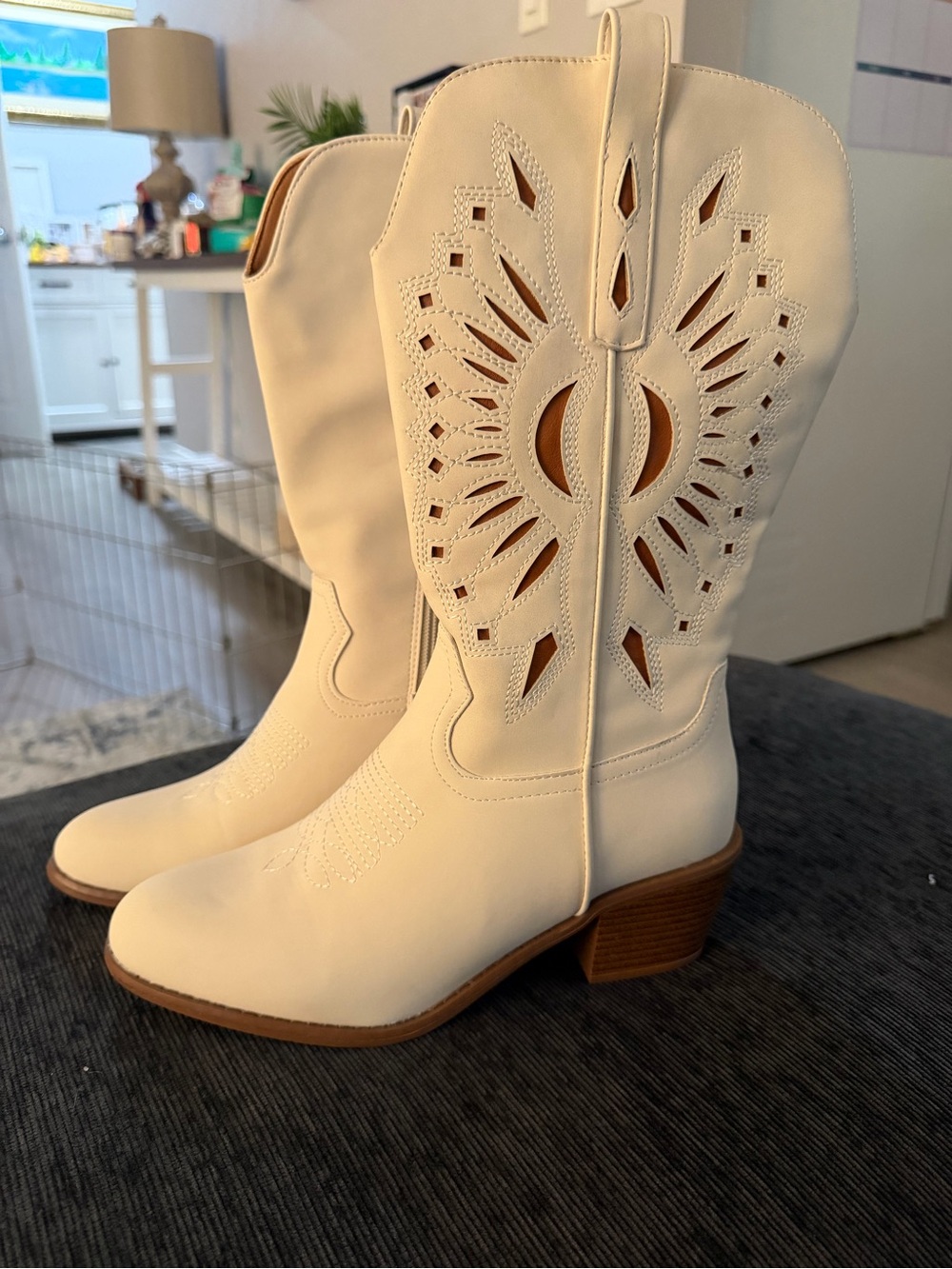 Classic Women's White Western Boots